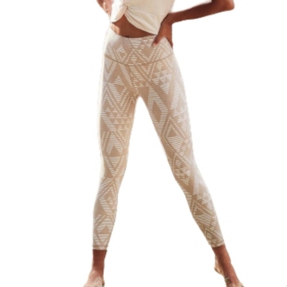 aerie Beige & White Geometric High-Waist Leggings